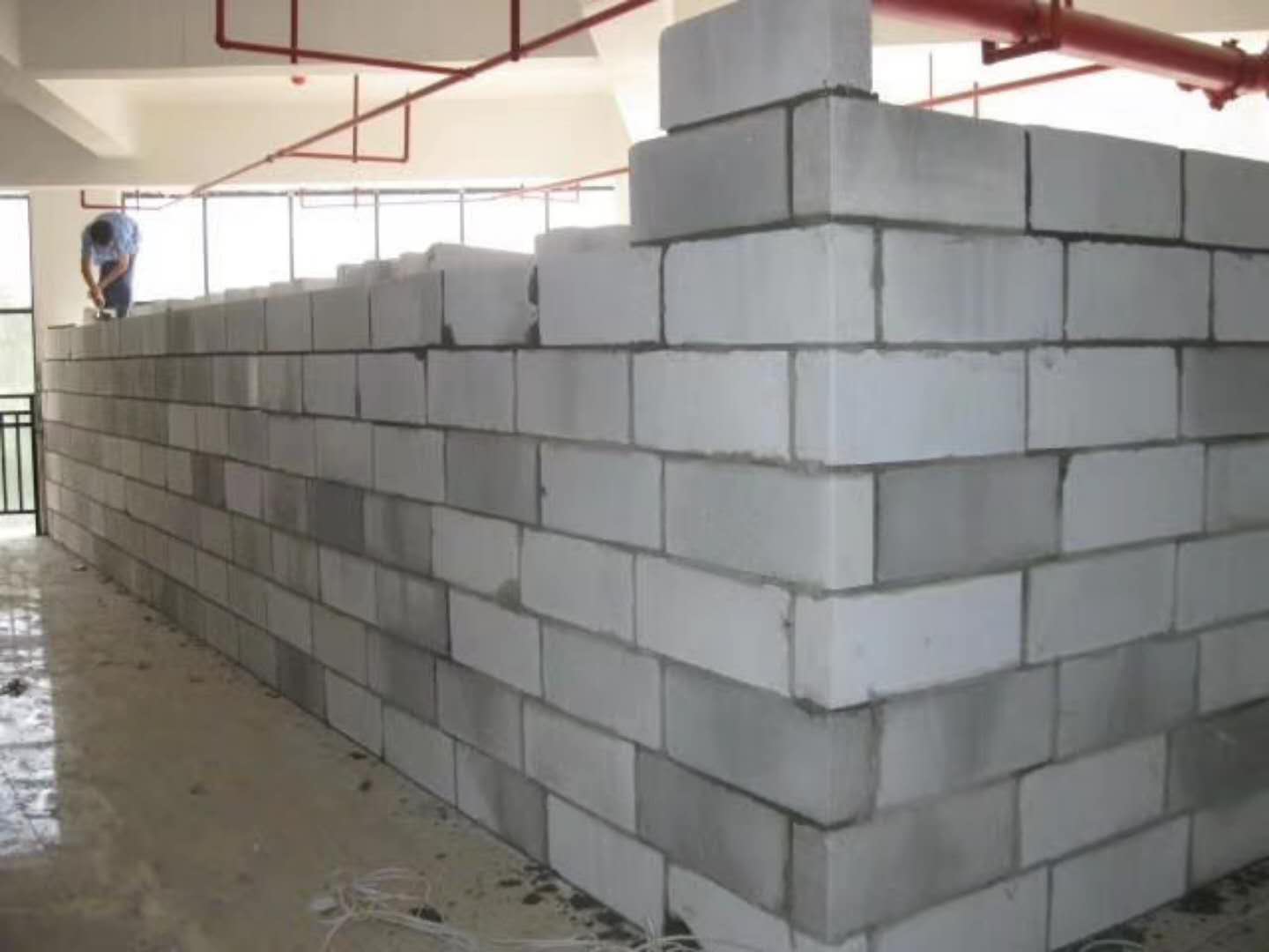 丹东蒸压加气混凝土砌块承重墙静力和抗震性能的研究